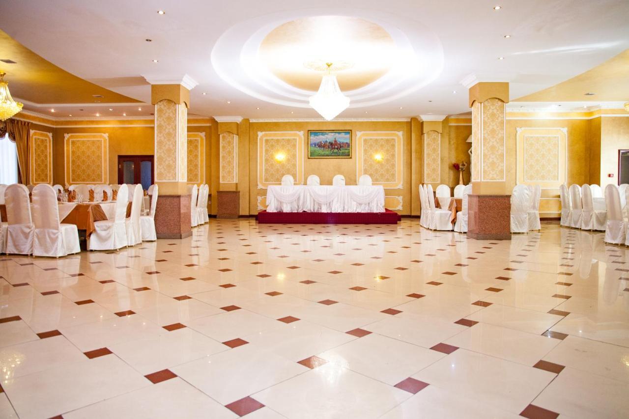 Ak Samal Hotel Karaganda Luaran gambar