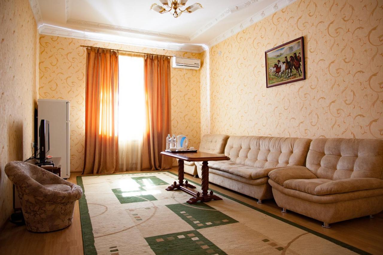 Ak Samal Hotel Karaganda Luaran gambar